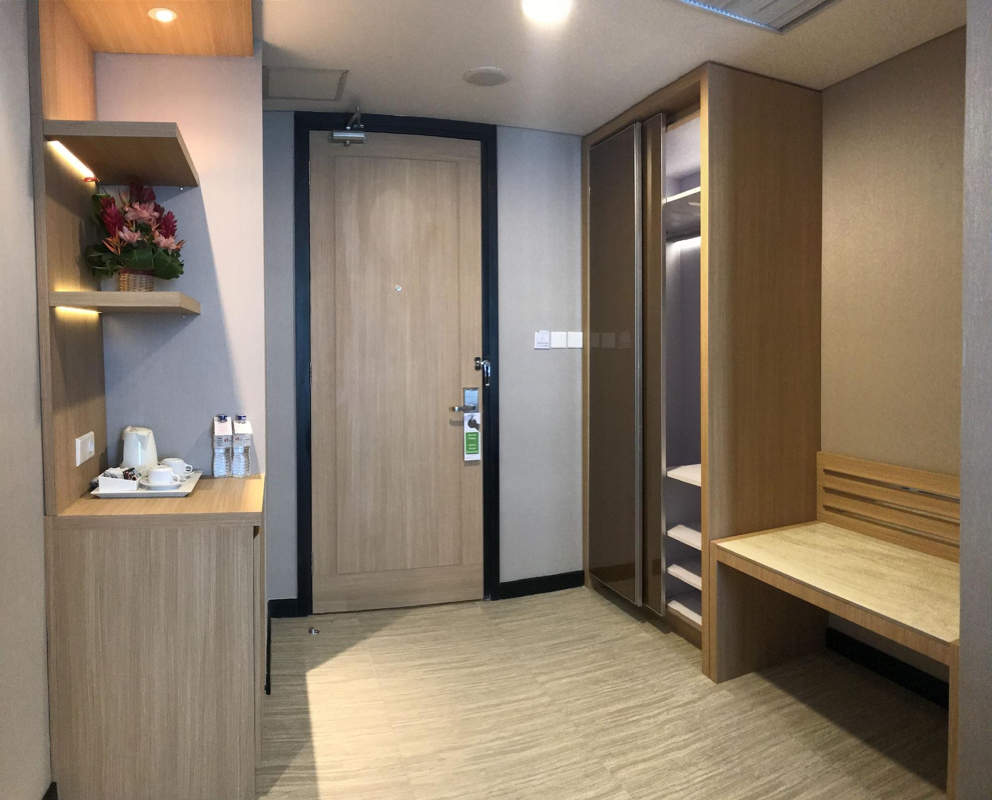 Swiss-Belhotel Papua Jaya Pura Eksteriør bilde