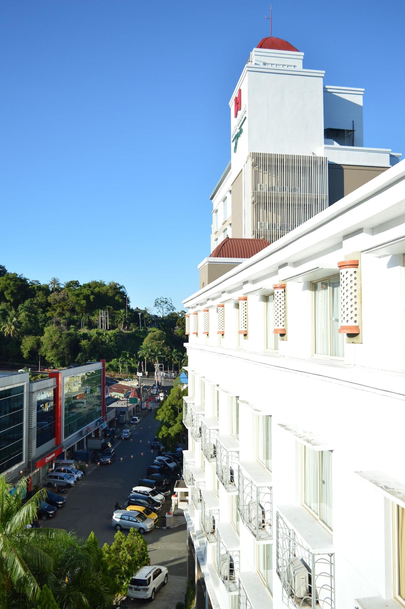 Swiss-Belhotel Papua Jaya Pura Eksteriør bilde