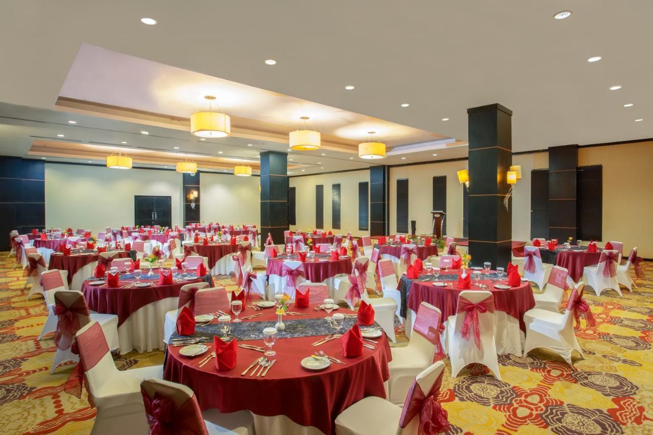 Swiss-Belhotel Papua Jaya Pura Eksteriør bilde